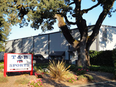 t and b sports san rafael hours