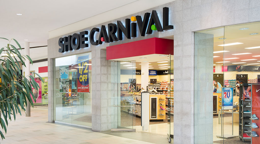 Shoe carnival store mall