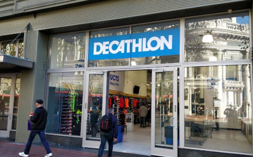 May 26, 2019 Emeryville / CA / USA - Interior view of Decathlon Sporting  Goods flagship store, the first open in the San Francisco bay area, near  Oakl Stock Photo - Alamy