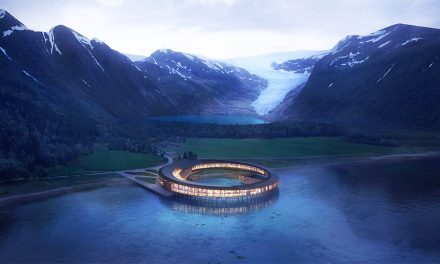 Svart Design: 360-Degree View