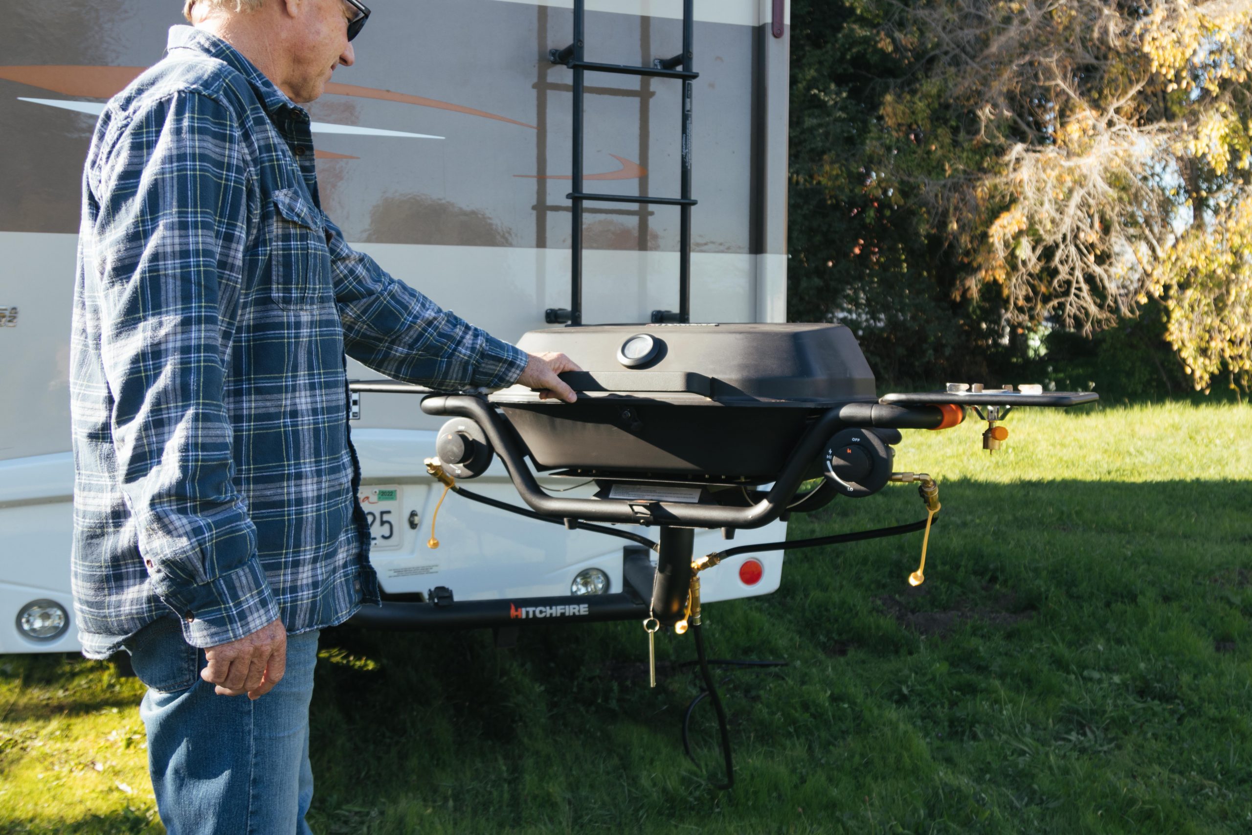 Travel clearance trailer grill