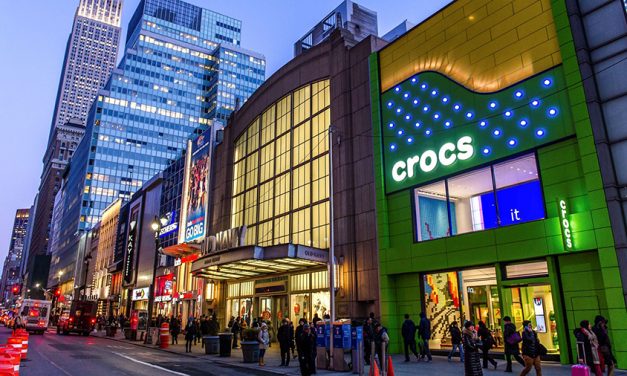 Crocs, Inc. Expects 2022 Revenues To Increase 53 Percent