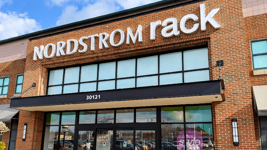 Nordstrom Rack to take Staples' space in Bay Shore - Newsday