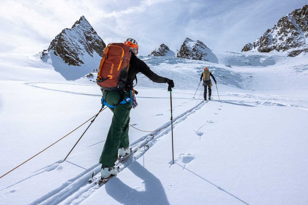 The new Alproof Tour is added to the deuter backcountry Alproof Series