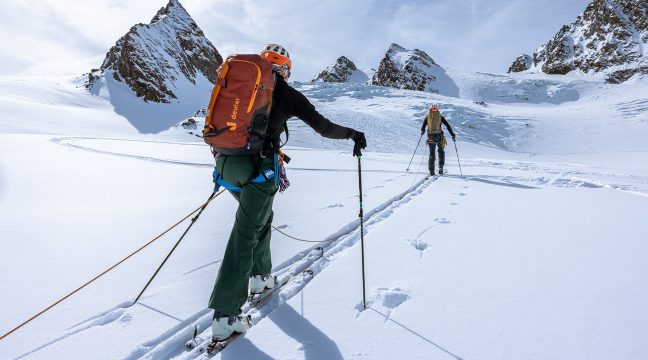 The new Alproof Tour is added to the deuter backcountry Alproof Series